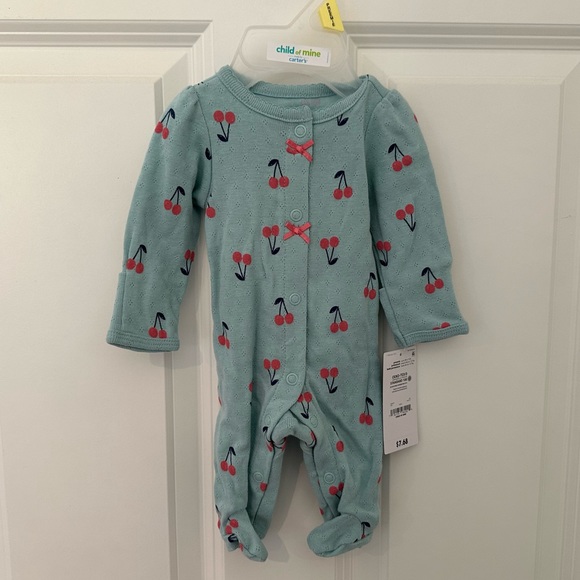 Set of 4 Preemie Baby Girl Outfit and Sleepers - Picture 6 of 8